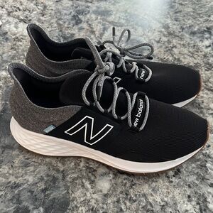New Balance Woman’s Fresh Foam Roav Running Size 11